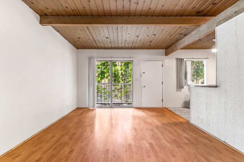Foto principal - 826 S Grand View St