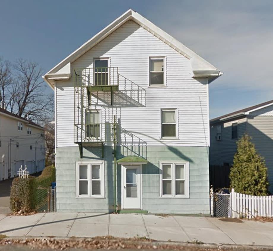 Photo - 77 Walnut