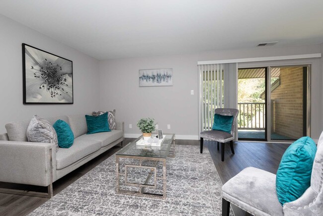 Building Photo - The Glen at Bucks Apartments and Townhomes