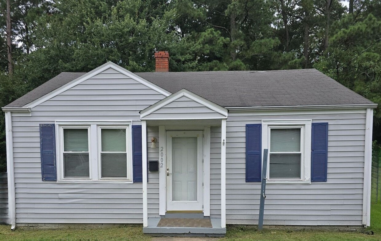 Foto del edificio - 2 bedroom house in Colonial Heights