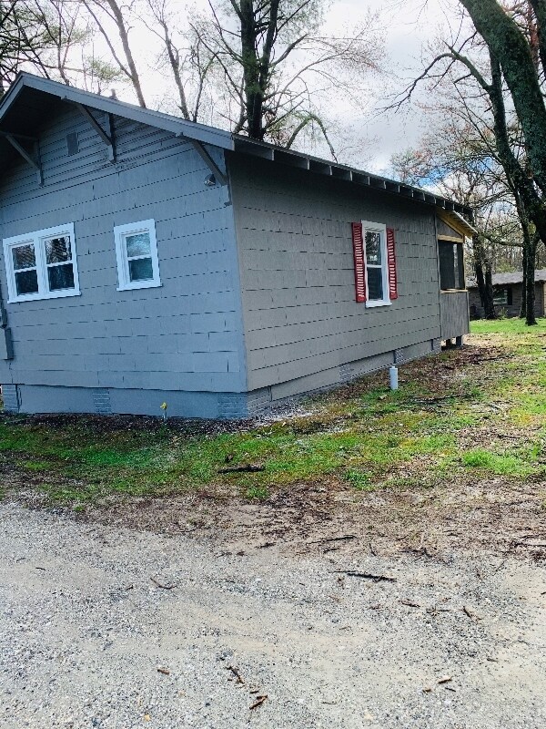 Building Photo - 1418 Greenville Hwy