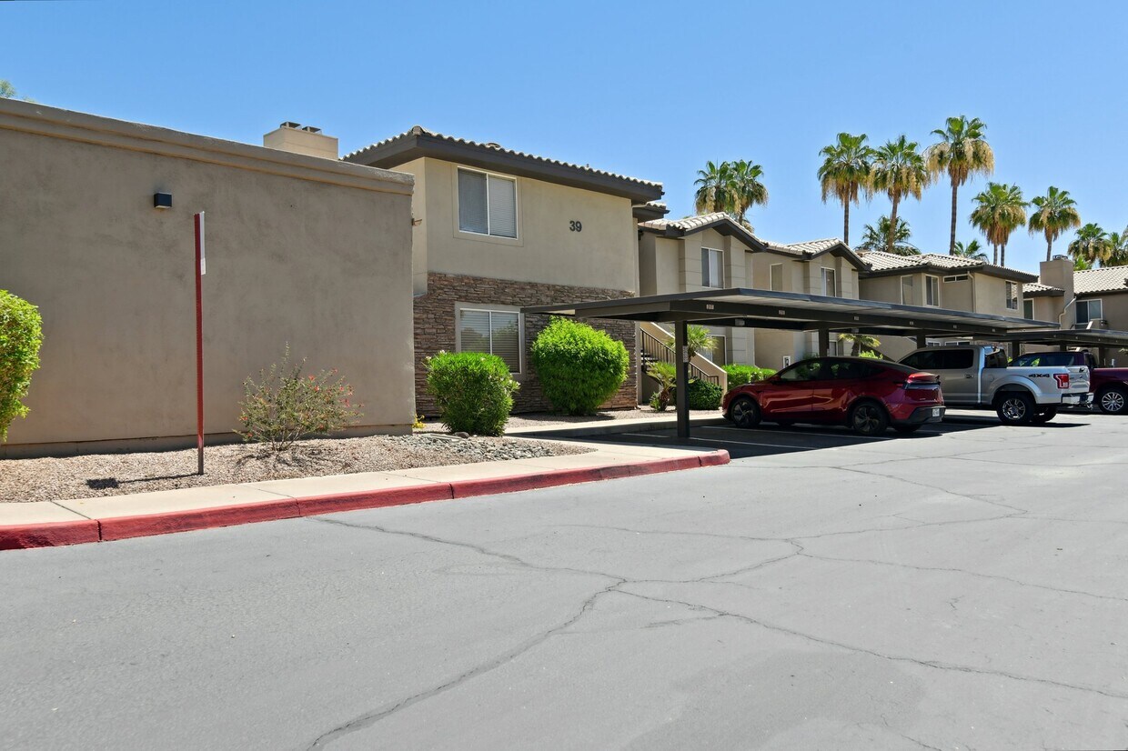 Foto principal - 7009 E Acoma Dr
