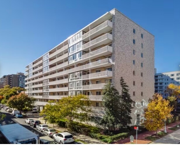 Foto del edificio - 730 24th St NW