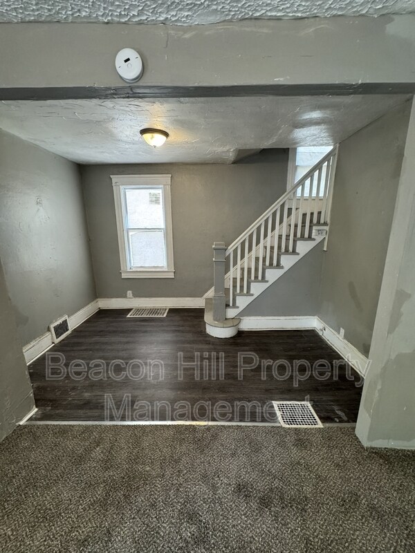 Foto del edificio - 2355 E 86th St