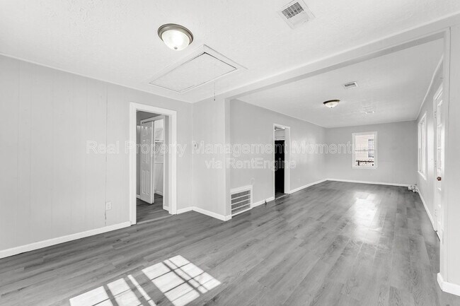 Foto del edificio - 2804 W Washita St