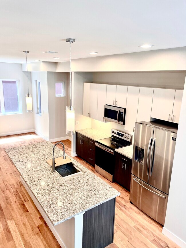 Building Photo - 1260 Quitman St