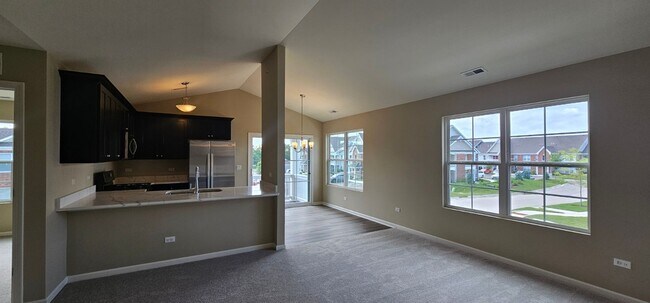 Foto del edificio - Emery Oak-2Br/2Ba Rental Home-Second Floor