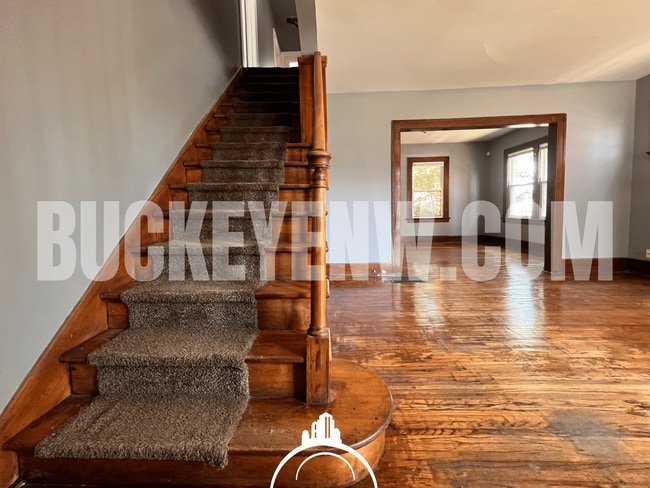 Building Photo - 1308 Thatcher Dr