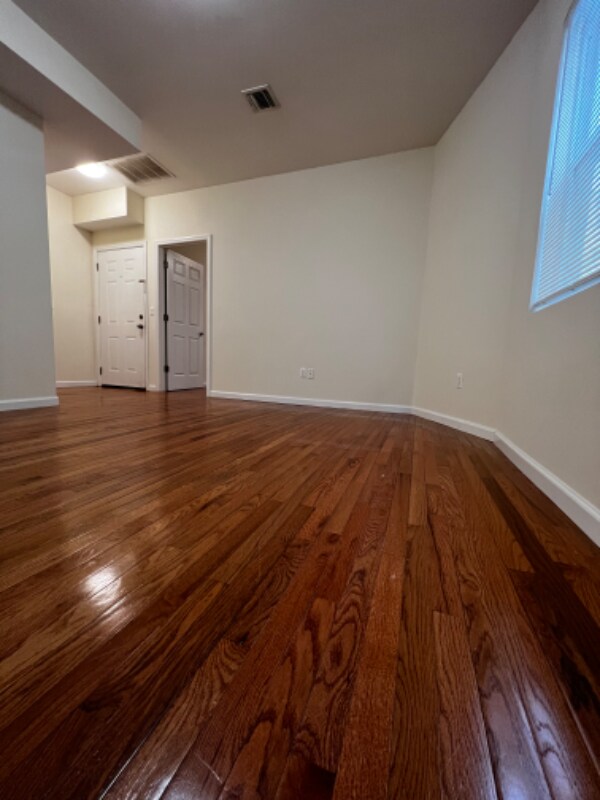 Foto del edificio - 159 Montgomery St