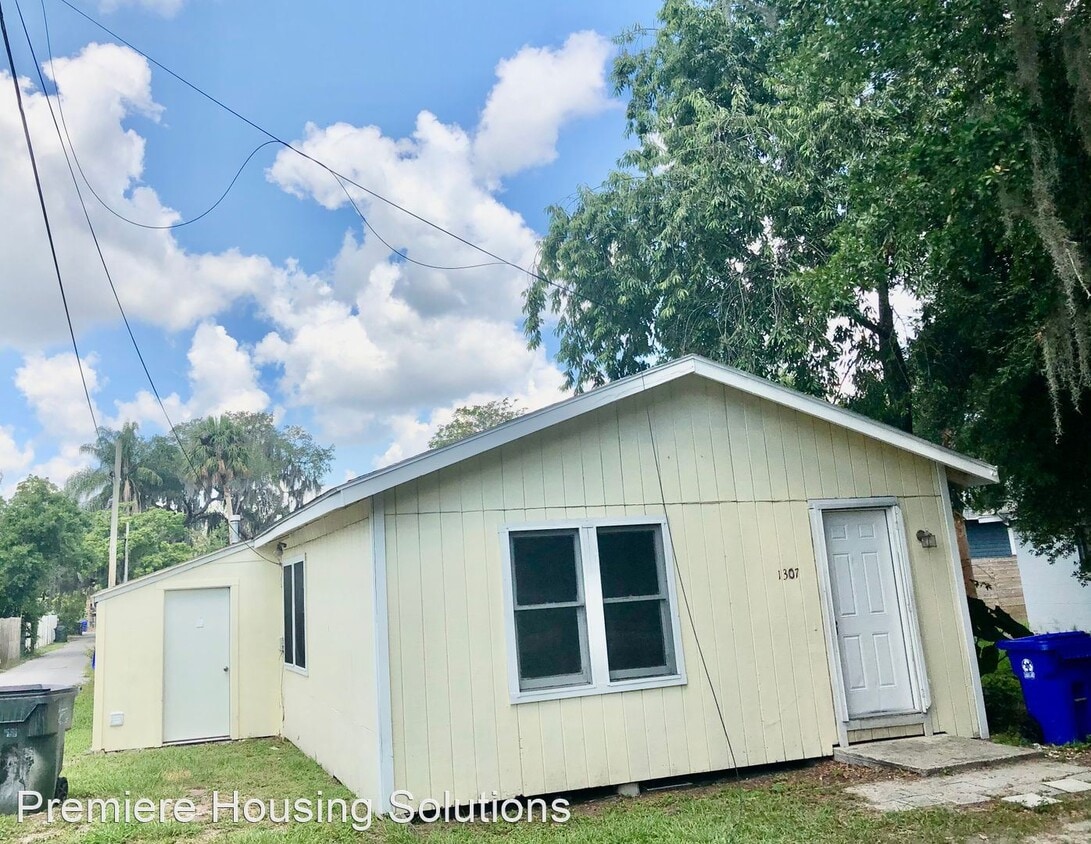 Primary Photo - 3 br, 1 bath House - 1307 S New York Ave
