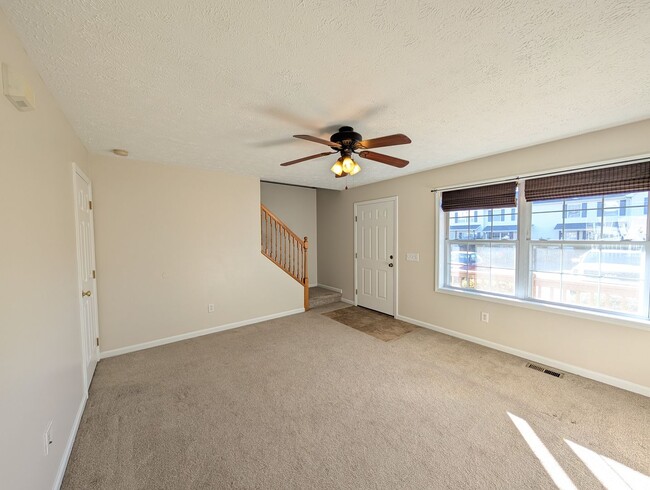 Foto del edificio - Great Location Swannanoa Townhome