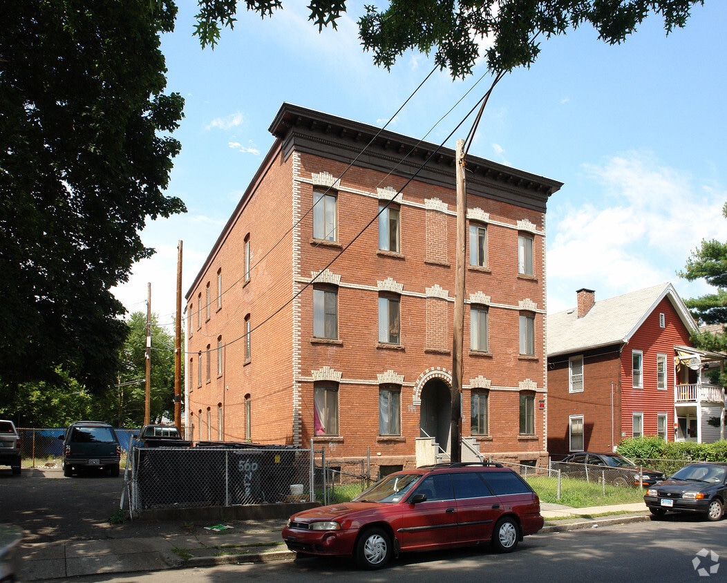 Building Photo - 192-194 Ward St