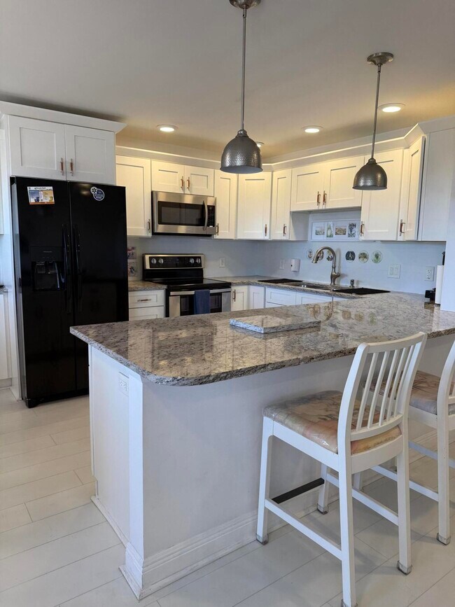 Building Photo - 4057 Wolverton C