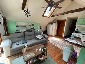 Building Photo - 181-183 Nicoll St