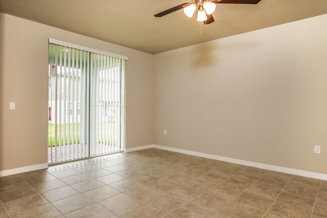 Foto del edificio - 5261 Luke Hammock St