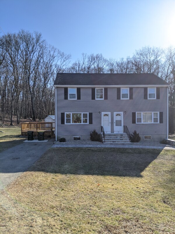 44 Chestnut St, Bellingham, MA 02019 Condo for Rent in Bellingham, MA