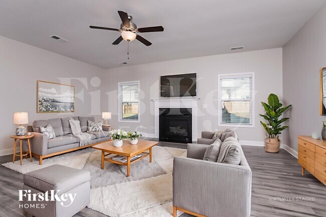 Foto del edificio - 499 Royal Oak Ln