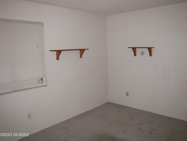 Foto del edificio - 6615 E Golf Links Rd