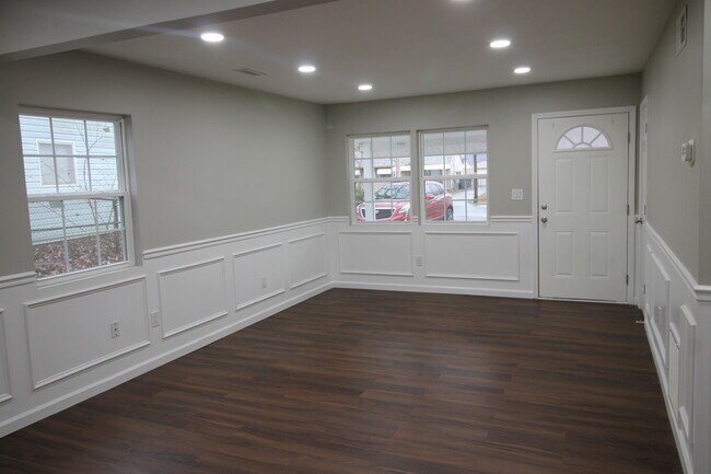 Foto del edificio - 4805 Toledo Ct