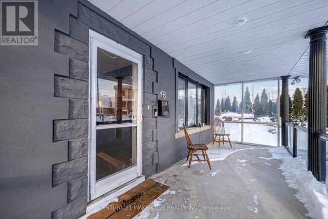 Photo du bâtiment - 48 Brenda Crescent