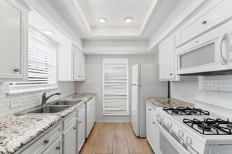 Building Photo - 5314 Nottingham Dr