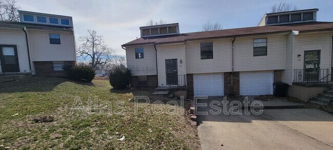 Building Photo - 17305-17307 East 48th St Ct S