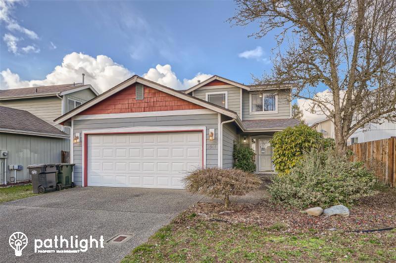 Foto principal - 3903 184th St E