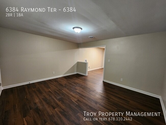 Foto del edificio - 6384 Raymond Terrace