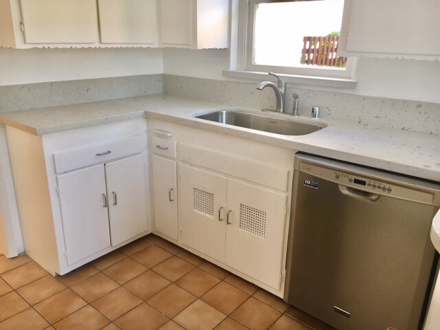 kitchen - 2340 Ashland Ave