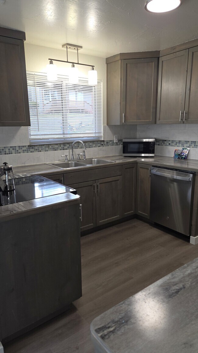 Foto del edificio - 2118 S Roosevelt St