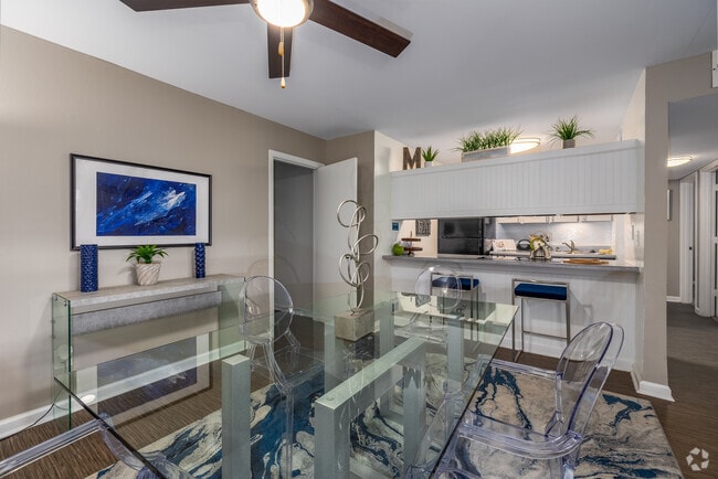 2BD, 1BA - Dining Area - The Magnolia Apartment Homes