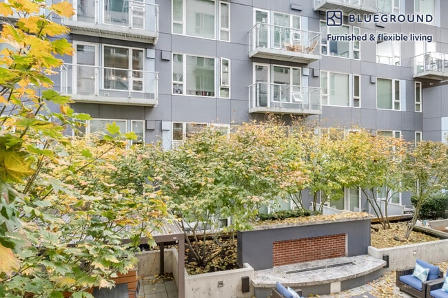 Foto del edificio - 1414 10th Ave