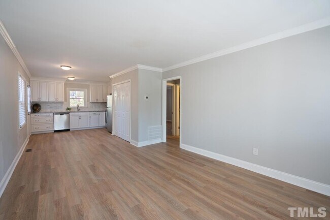 Foto del edificio - 312 W Park St