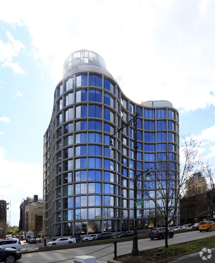 160 LEROY Apartments New York, NY