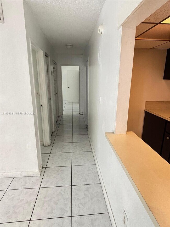 Foto del edificio - 4270 NW 79th Ave