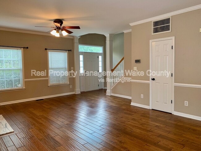 Building Photo - 9201 Langwood Dr