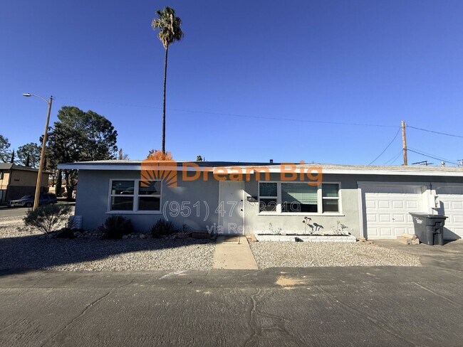 Foto del edificio - 1365 Stillman Ave