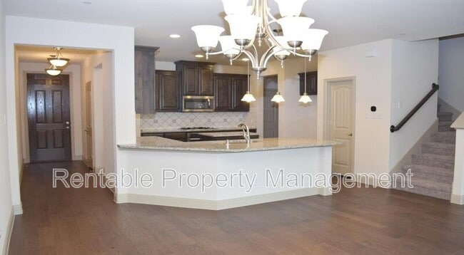 Building Photo - 1247 Wiltshire Dr