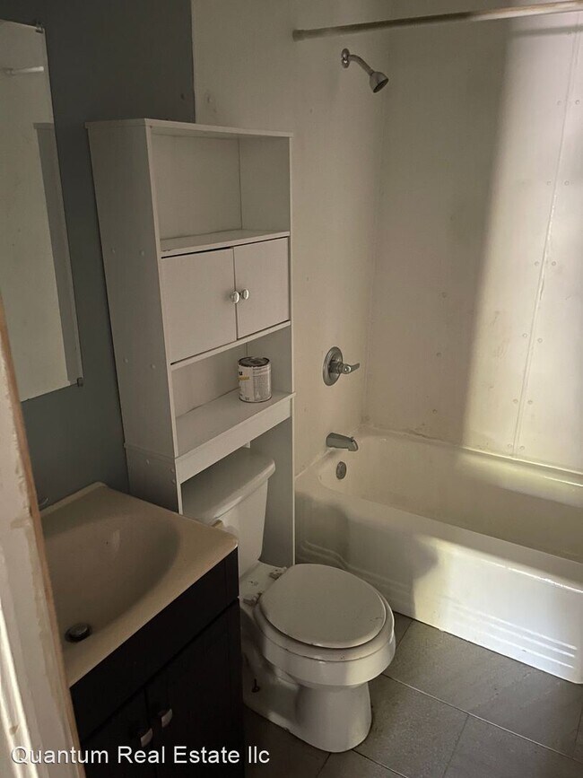 Building Photo - 2 br, 1 bath House - 901 N. 44TH ST