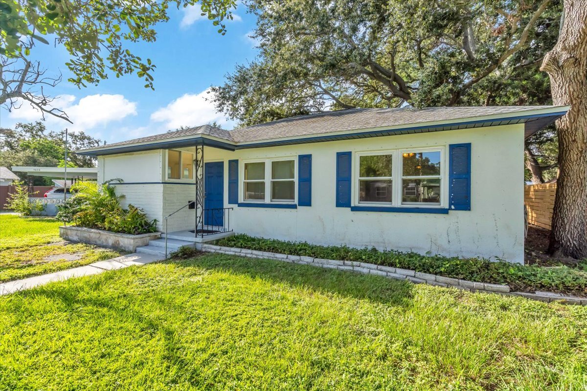 Foto principal - 5610 20th Ave S