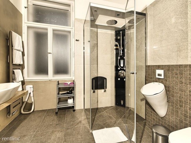 Foto del edificio - 480 E Okeefe St
