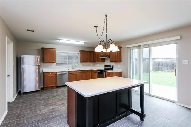 Foto del edificio - 7153 Little Mohican Dr