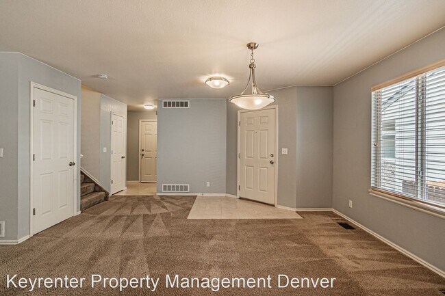 Foto del edificio - 2 br, 2 bath House - 10624 Steele St