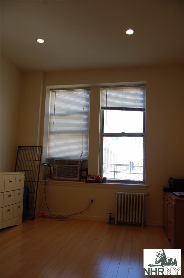 Building Photo - 247 Wadsworth Ave