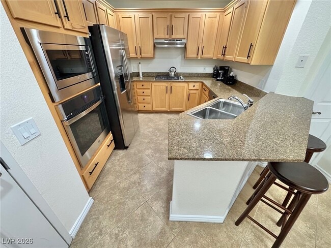 Building Photo - 39 E Agate Ave