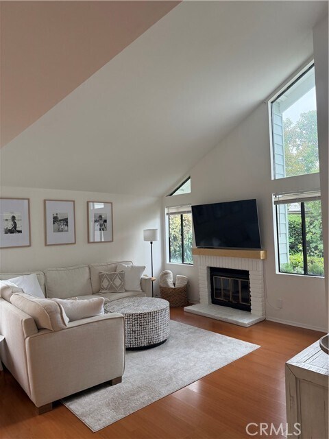 Building Photo - 49 Amberleaf
