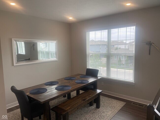 Building Photo - 3541 Buckner Dr
