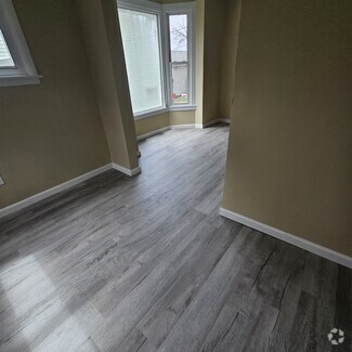 Building Photo - 94 7th Ave