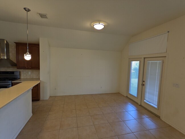 Dinning nook - 7530 Grenade Ct