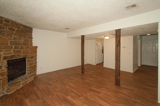 Building Photo - 30151 E Hwy 51